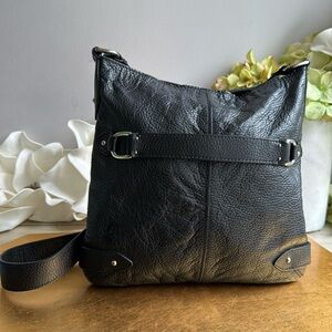 Saks Fifth Avenue Slim Crossbody in Black Pebbled Leather| Vintage!